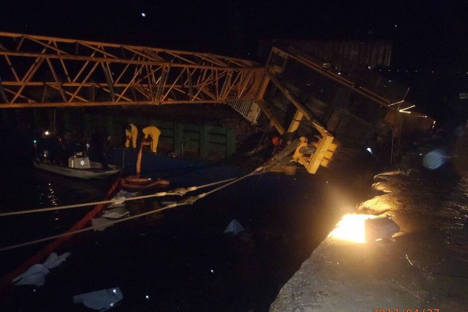 grua, gásoleo, óleo, ria, Quatro Águas, Nascente, molhe, máquina, Tavira, Algarve