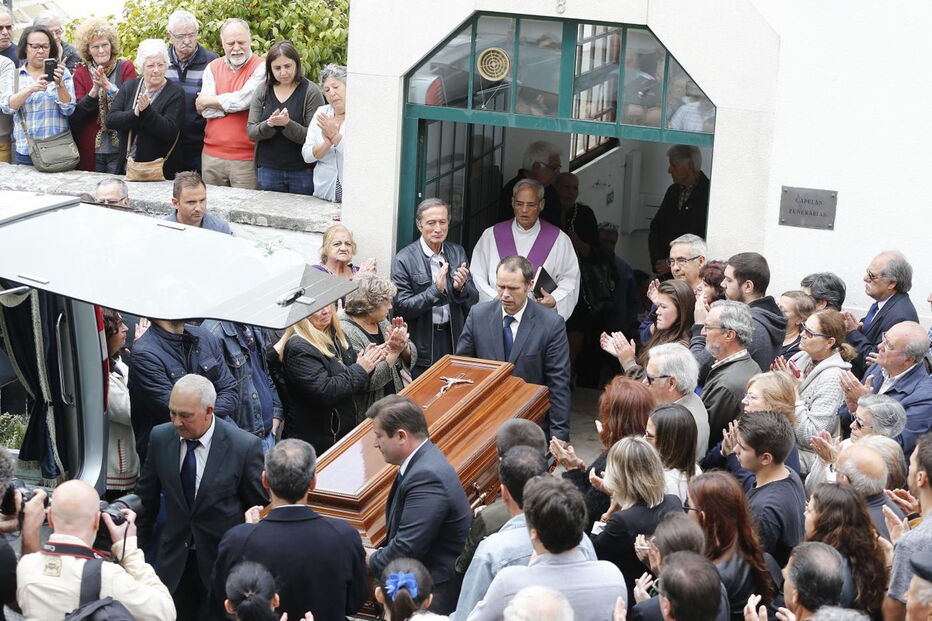 O funeral do pai de Jorge Jesus em imagens