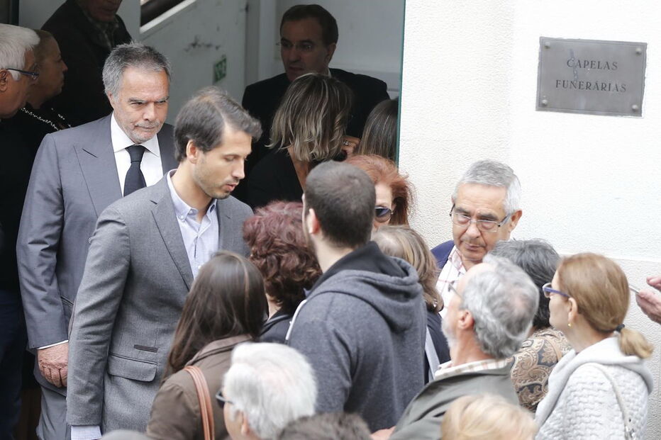 O funeral do pai de Jorge Jesus em imagens