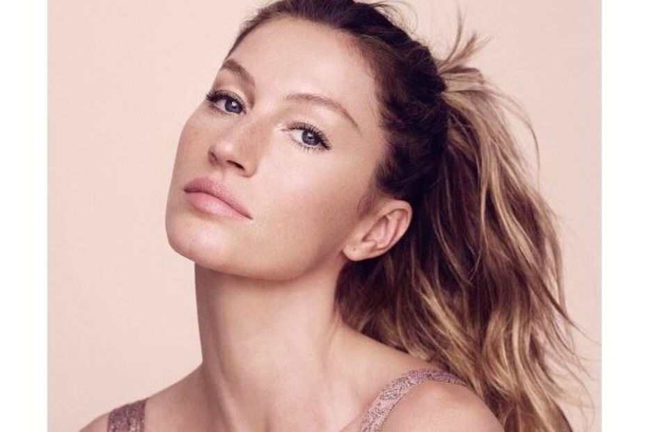 Gisele Bündchen sensual em biquíni