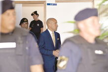 João de Sousa está em prisão preventiva há três anos e 40 dias. Pediu várias vezes para sair com pulseira eletrónica 