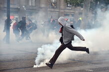 Protestos em Nantes obrigaram a polícia francesa a usar gás lacrimogéneo