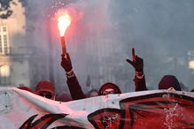 Protestos em Nantes obrigaram a polícia francesa a usar gás lacrimogéneo