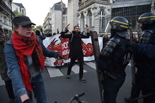 Protestos em Nantes obrigaram a polícia francesa a usar gás lacrimogéneo