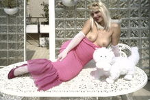 porno, pornografia, Cicciolina, revista,  L’Uomo Vogue, política