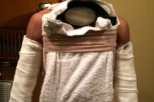 Maltrata, deixa filho à fome e dá-o de comer aos porcos