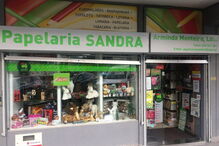 João Monteiro, um dos proprietários da Papelaria Sandra, em Baião