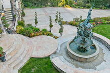 Mansão, Kardashian, Kim, Kylie, Kendall, Khloe, Kourtney,Kris, venda, milhões, reality show