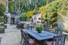 Mansão, Kardashian, Kim, Kylie, Kendall, Khloe, Kourtney,Kris, venda, milhões, reality show