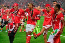 Jogadores e equipa técnica celebraram com os colegas e com a família