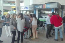 Salvador Sobral, Luísa Sobral, Luísa Cabral, avó, aeroporto, Amar pelos dois, Eurovisão, Portugal