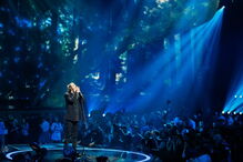 Salvador Sobral, Amar pelos dois, Luísa Sobral, Portugal, Eurovisão, top, iTUnes, Spotify, vendas, dominar