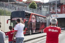 Benfica, águias, futebol, desporto, tetracampeõs, homenagem