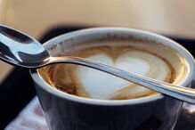 Jovem consumiu várias bebidas com cafeína