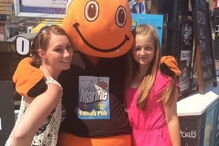 Enderby, Leicestershire, crime, lei e justiça, Megan Bannister, Kirsten, Tony, Carol, Canadá, Leicester, jovem, estudante, , acidentes e desastres, acidente de viação, encenação