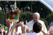 Milhares de peregrinos visitaram Fátima no Centenário das Aparições, que contou com a presença do papa Francisco