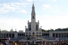 Milhares de peregrinos visitaram Fátima no Centenário das Aparições, que contou com a presença do papa Francisco