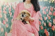 Chinesa é comparada com namorada do filho por parecer jovem