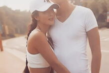 Chinesa é comparada com namorada do filho por parecer jovem