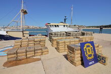 10 toneladas de haxixe apreendidas num barco no Mediterrâneo