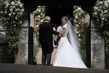Pippa Middleton, Londres, James Matthews, igreja de St, Giles Deacon, Marks, Kate, Middleton, realeza, casamento, convidados