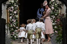 Pippa Middleton, Londres, James Matthews, igreja de St, Giles Deacon, Marks, Kate, Middleton, realeza, casamento, convidados