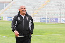 Vítor Oliveira levou o Portimonense ao título da II Liga
