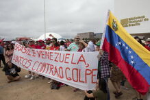 Manifestantes pedem renúncia de Michel Temer