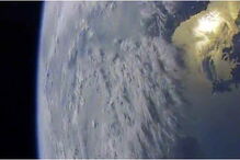 Míssil norte-coreano revela fotografias da Terra