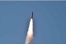 Míssil norte-coreano revela fotografias da Terra