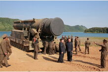 Míssil norte-coreano revela fotografias da Terra