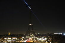 Torre Eiffel, atentados, Manchester, Manchester Arena, terrorismo, Ariana Grande, Reino Unido, mortos, homenagem