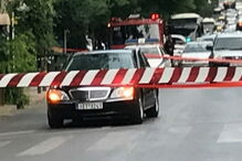 Lucas Papademos, Atenas, distúrbios, guerras e conflitos, guerrilha