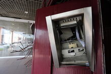 Grupo rebenta multibanco em Alfragide