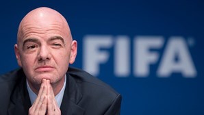 FIFA multa federação alemã por conduta imprópria de adeptos