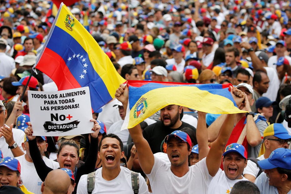 Protestos da oposição acabaram em confrontos com a polícia na Venezuela
