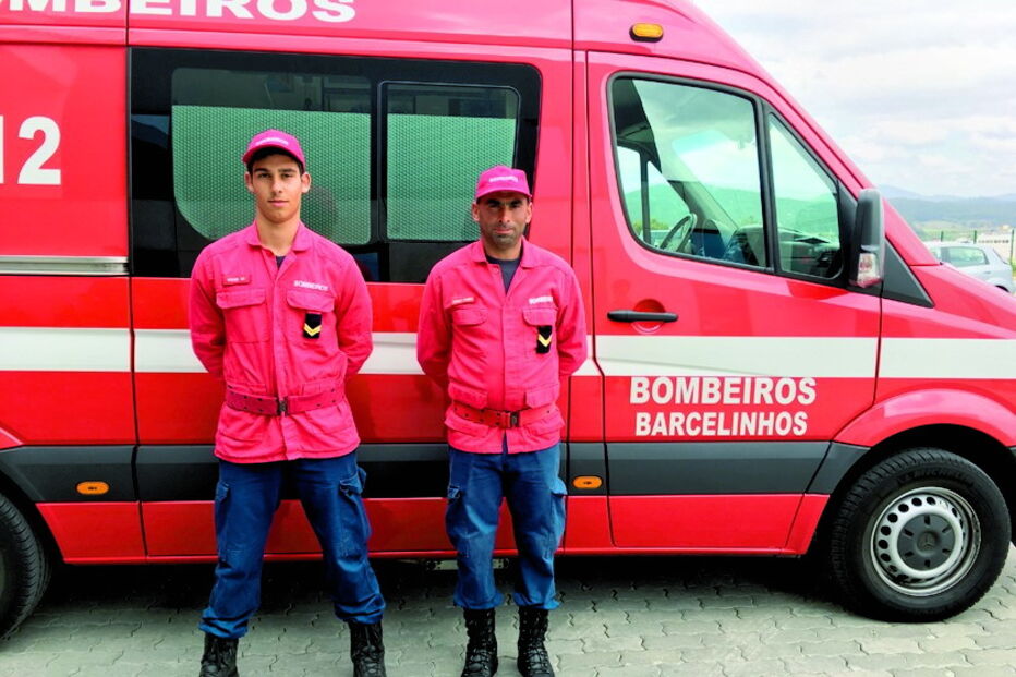 Fazem parto de bebé na ambulância 