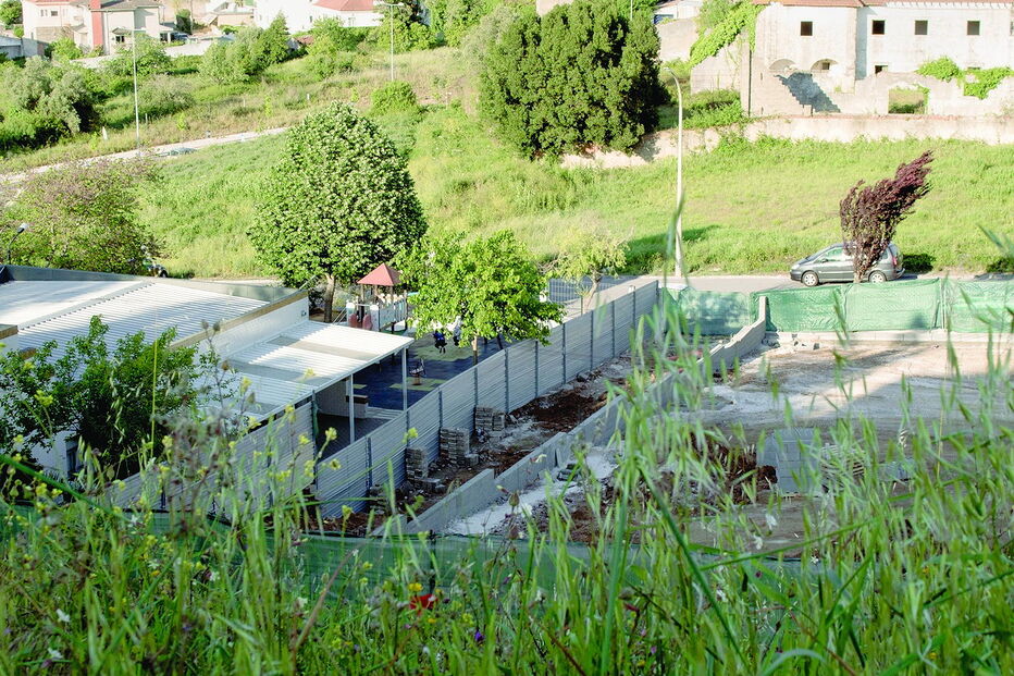 As obras junto à escola básica já decorrem a bom ritmo e vão ficar concluídas até ao final do mês