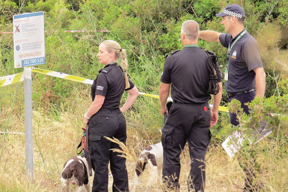 Cães da polícia inglesa resolveram crimes no estrangeiro mas não foram tidos em conta no Algarve