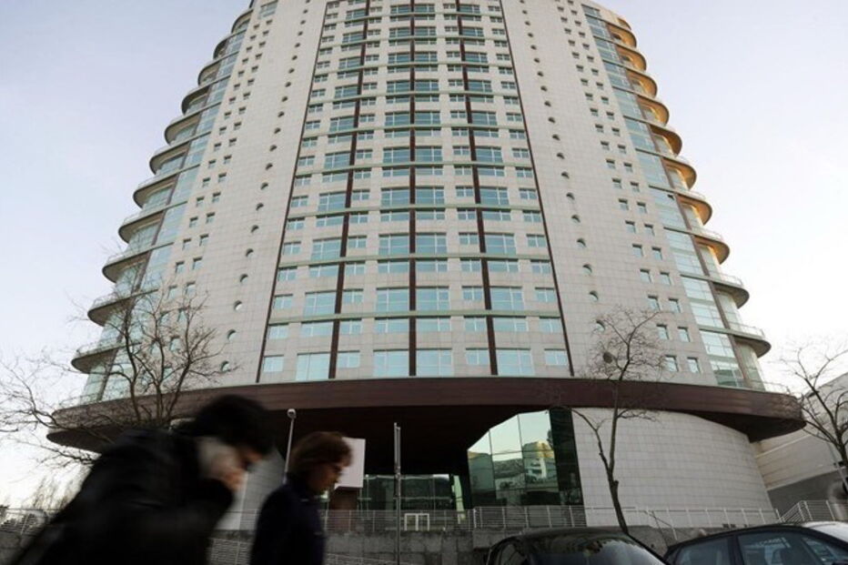 Pais de menina que caiu de 21.º andar em Lisboa começam a ser julgados