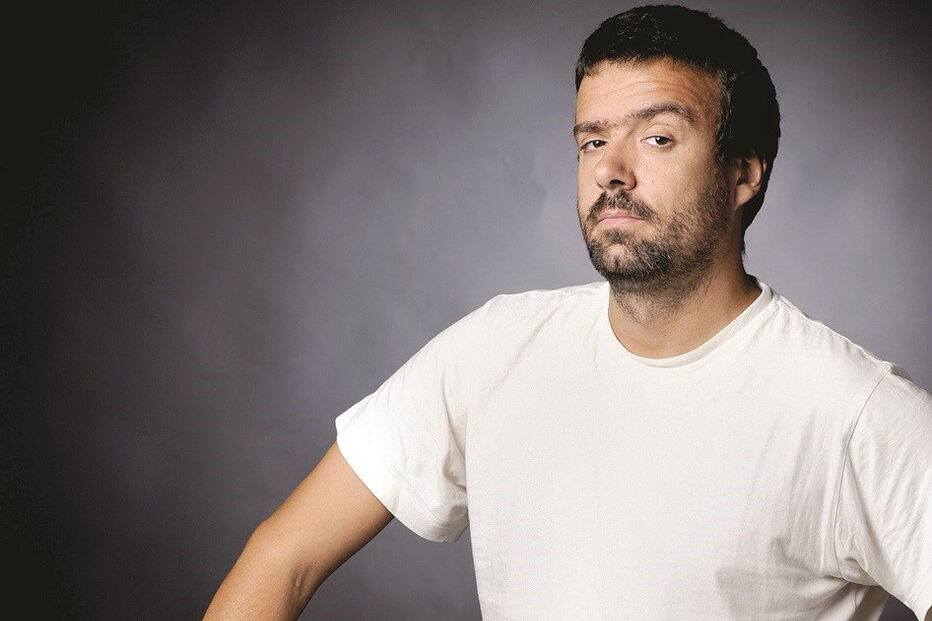 Miguel Araújo apresenta esta noite as músicas do novo disco  