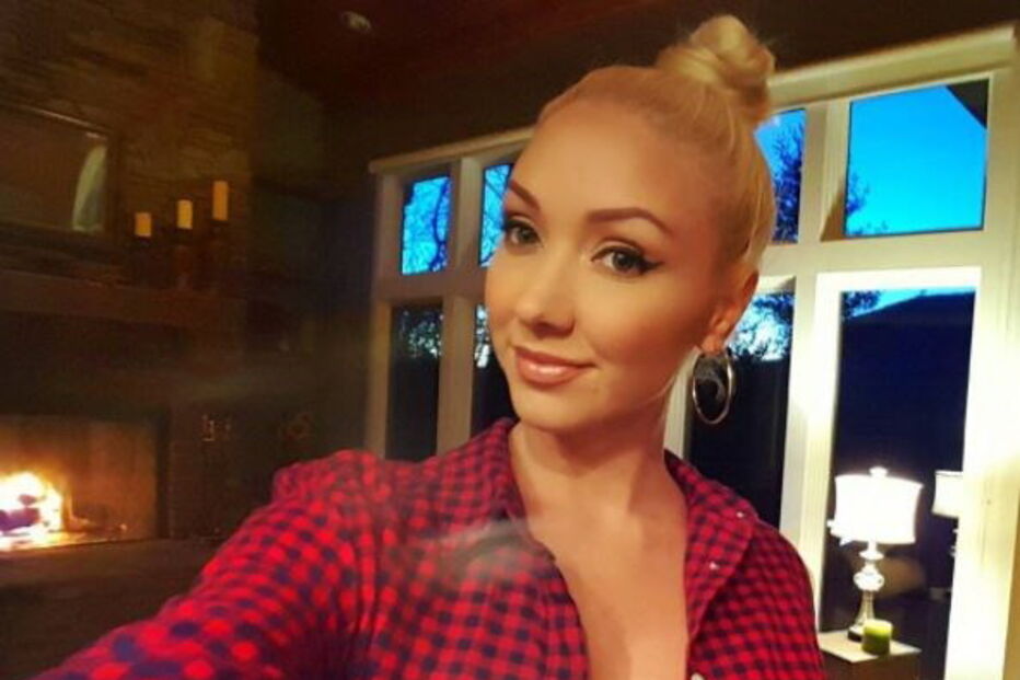 tubarão, Florida, Estados Unidos, Molly Cavalli, dentada, mordida, tornozelo