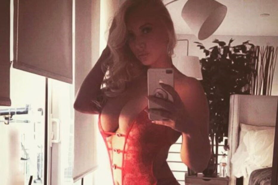 tubarão, Florida, Estados Unidos, Molly Cavalli, dentada, mordida, tornozelo