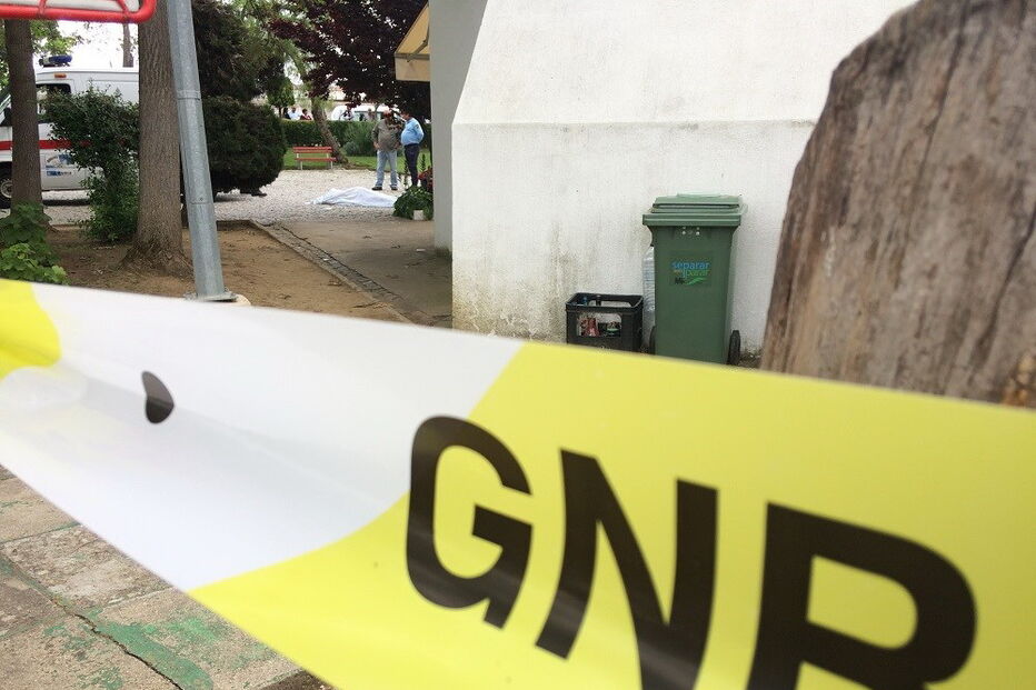 Mulher foi morta pelo marido num jardim público em Ferreira do Alentejo