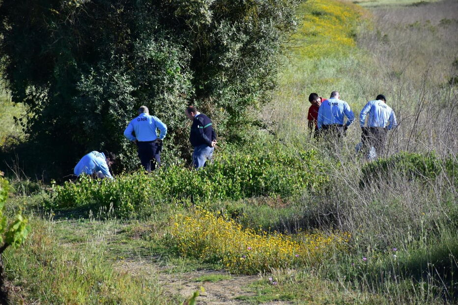 Homens estavam a preticar geocaching