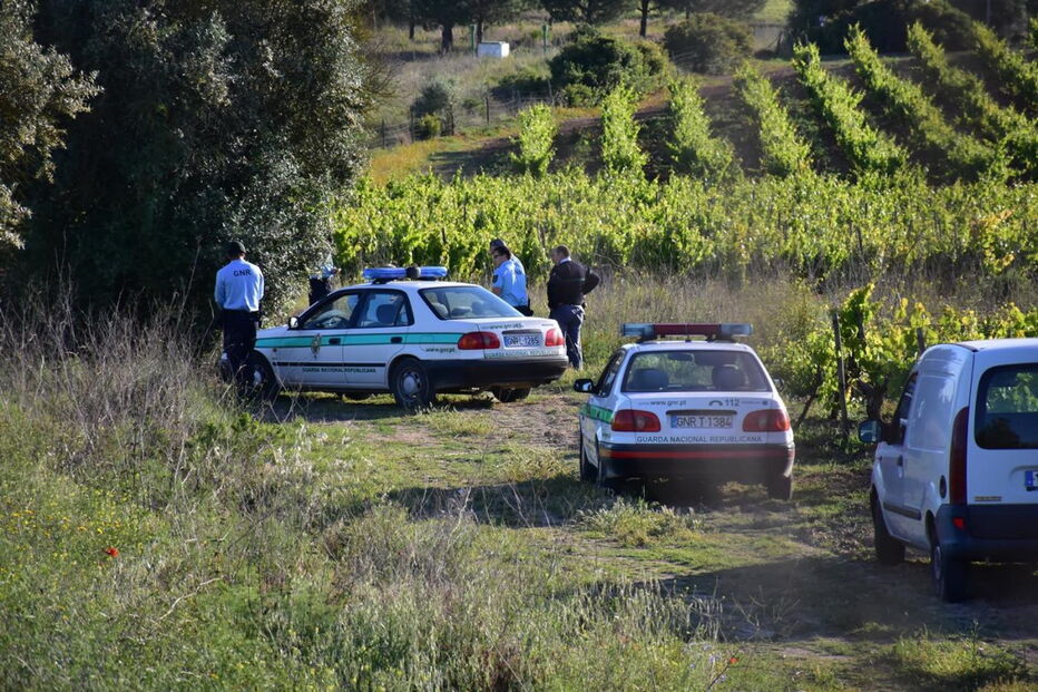 Homens estavam a preticar geocaching