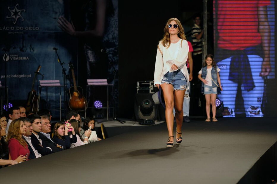 Atrizes, passerelle, desfile, palácio do gelo, Catarina Furtado, Palácio do Gelo Shopping, Viseu, Bárbara Lourenço