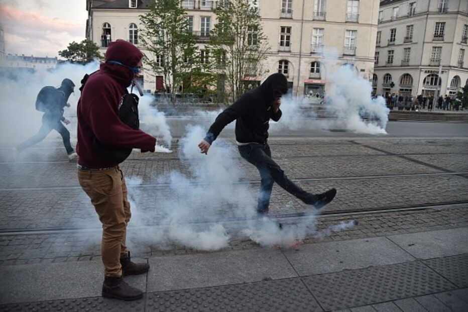 Protestos em Nantes obrigaram a polícia francesa a usar gás lacrimogéneo