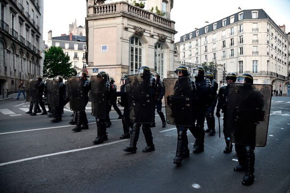 Protestos em Nantes obrigaram a polícia francesa a usar gás lacrimogéneo