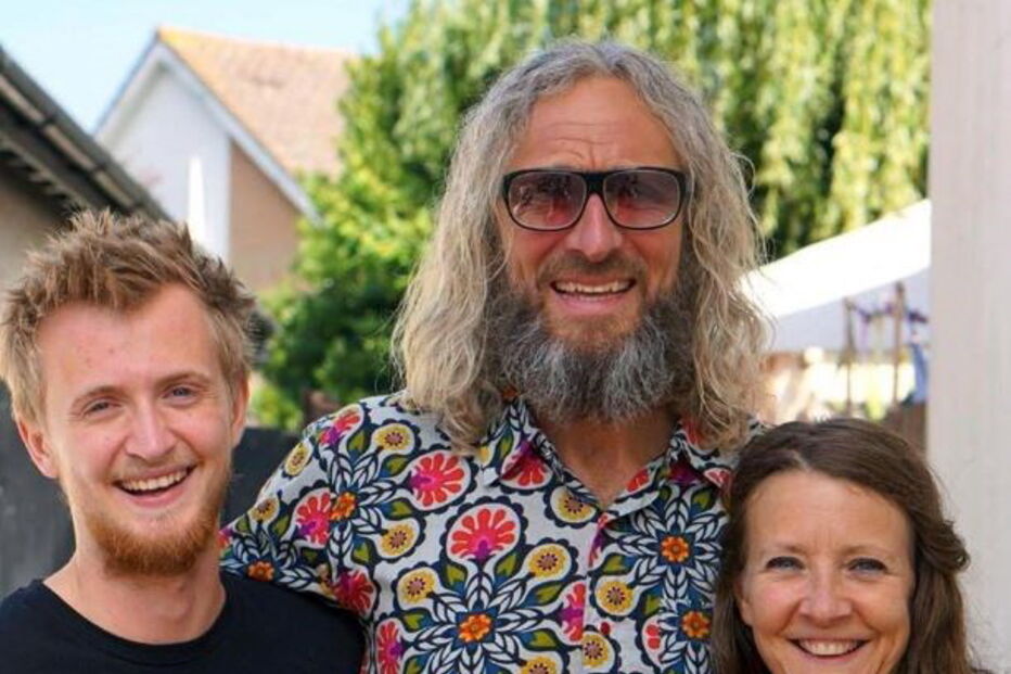 morte, cancro, cancro na cervical, Russell Davison, Wendy, Inglaterra, Derby, Dylan